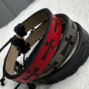 Multi-Layer Cross Pattern Leather Bracelet in Red, Black and Gray